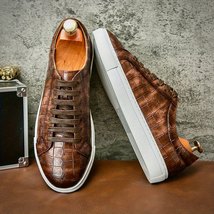 JULIAN SINCLAIR LEATHER SNEAKERS